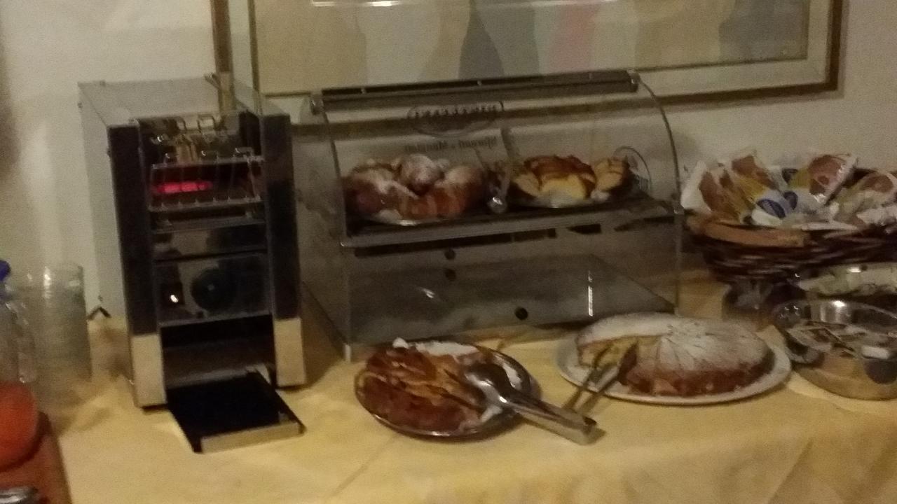 אלסיו Hotel San Giorgio מראה חיצוני תמונה