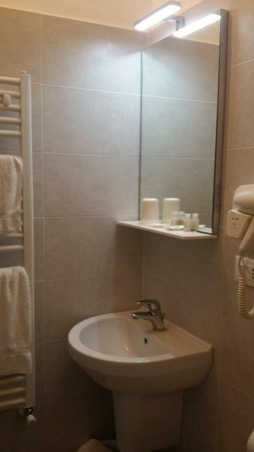 אלסיו Hotel San Giorgio מראה חיצוני תמונה